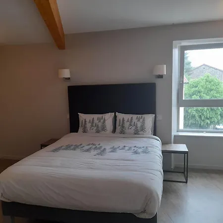 Auberge Du Vernet - Le Pin Solitaire